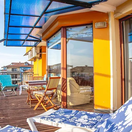 Nessebar's New Town Centre 2-bdr By Flаt Manаger Apartment *