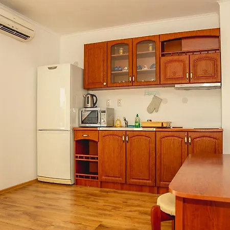 Nessebar's New Town Centre 2-bdr By Flаt Manаger Несебър