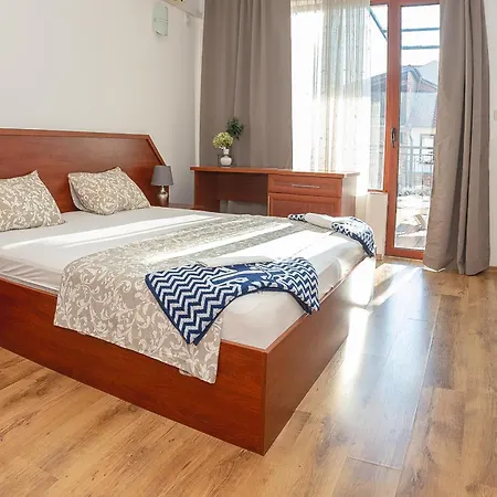 Nessebar's New Town Centre 2-bdr By Flаt Manаger Несебър