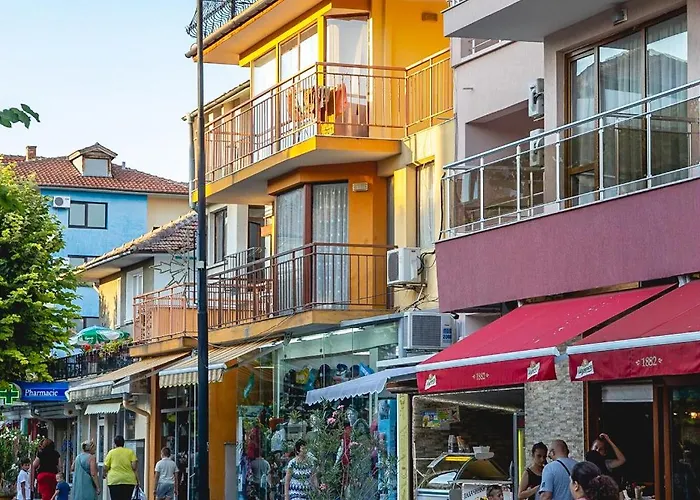 Nessebar's New Town Centre 2-bdr By Flаt Manаger Apartment *