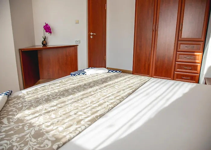 Nessebar's New Town Centre 2-bdr By Flаt Manаger Apartment *